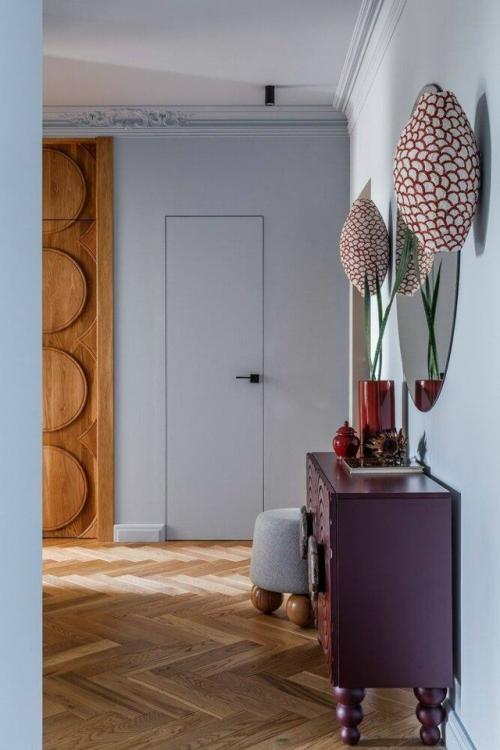 Этот интерьер - настоящее произведение искусства, в котором каждая деталь имеет свой характер и историю. 06