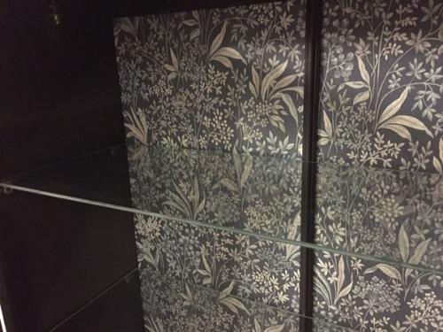 Уговорила мужа забрать старый бабушкин шкаф! 04