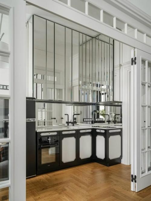 Эта квартира - настоящий пример того, как даже на небольшой площади можно создать гармоничное и уютное пространство. 07