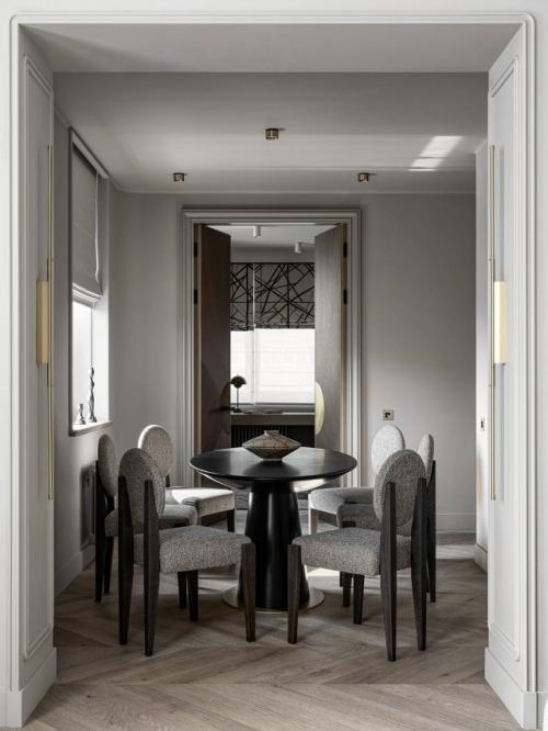 Пример того, как продуманность и спокойная эстетика могут создать по-настоящему семейную атмосферу. 02