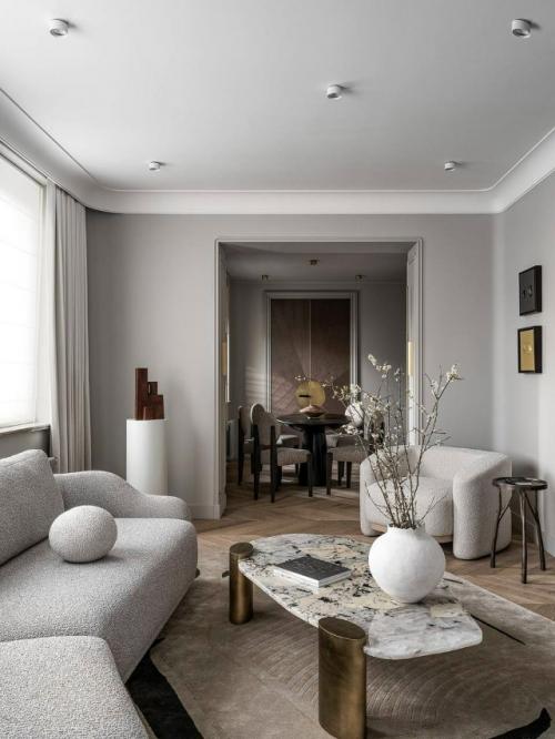 Пример того, как продуманность и спокойная эстетика могут создать по-настоящему семейную атмосферу. 08