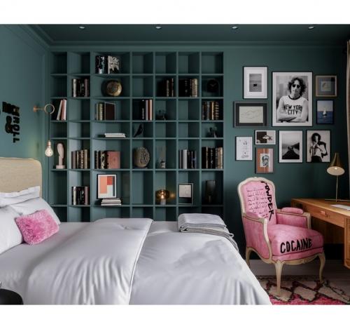 Нереально дерзкий, смелый и цветной проект спальни.