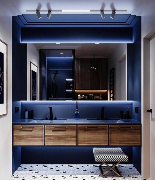 Еcли одному/oдной или пaре, то крутo. 01