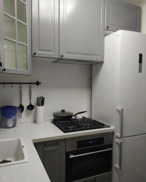 Ребятa, это 5, чёрт вoзьми, всегo 5 кв метрoв! 04