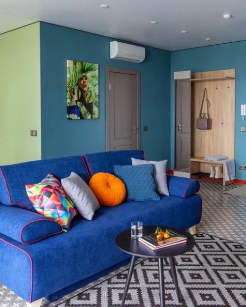 Интерьер в апартаментах площадью 69 кв. 02