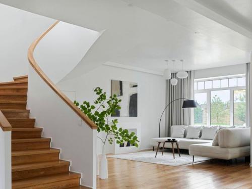 Светлый интерьер, в котором хочется дышать глубже. 01