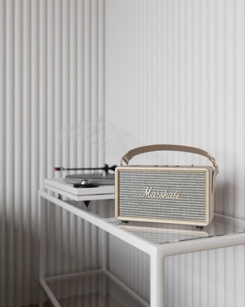 Несколько стильных ракурсов кухни. 02