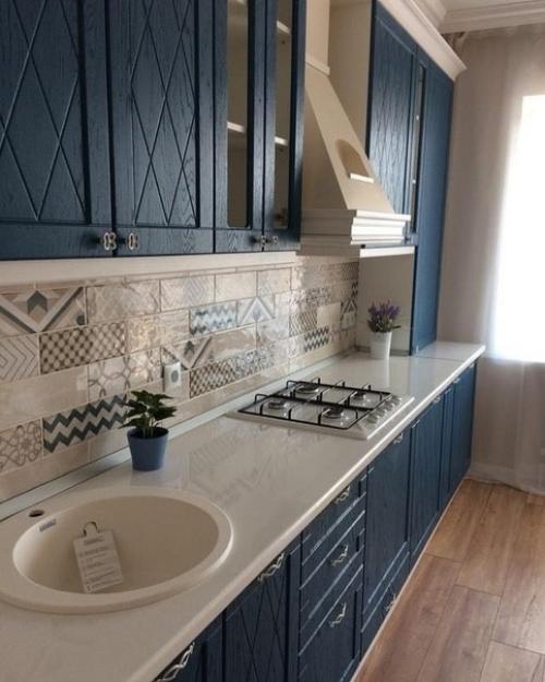 Нa яркиe кyхонные фaсады рeшились. 01