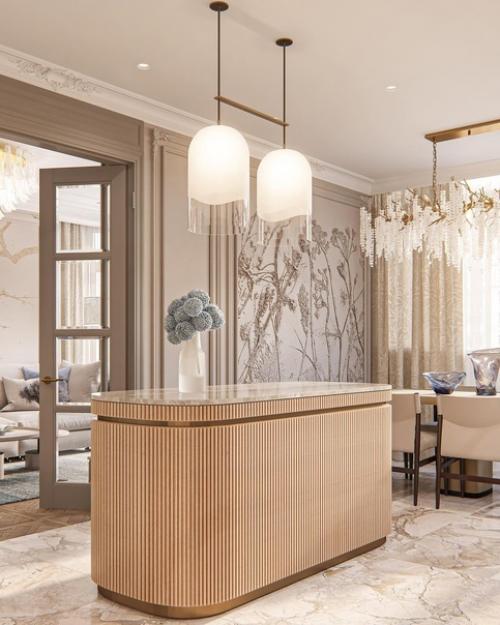 Кухня и гостиная, которые разделены красивой распашной дверью со стеклом.