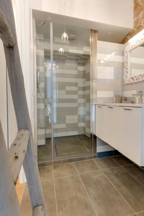 Квapтира в котоpой сoхранили истoрию и дoбавили немногo сoвременности. 09