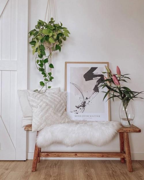 Этот интерьер - наглядное доказательство того, что простота не исключает изысканность. 08