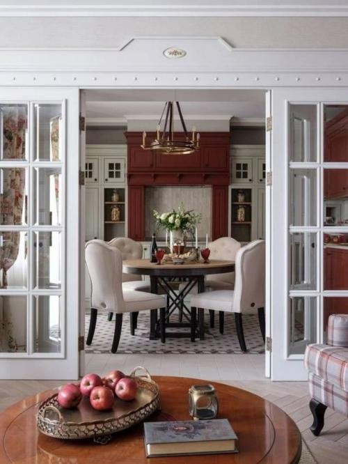 Это утонченное пространство, где царит интеллигентная сдержанность, уют и особая эстетика старой доброй Англии. 04