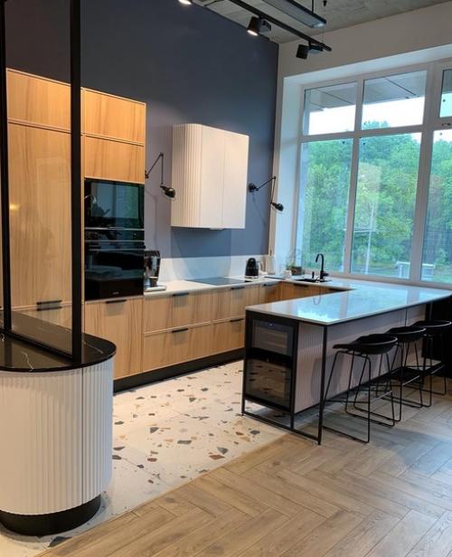 Кухня - гостиная после капитального ремонта. 05