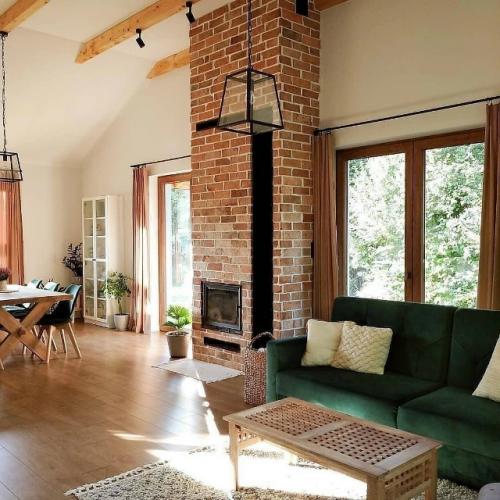 Приятный скандинавский стиль в загородном доме после капитального ремонта - это сочетание простоты, света и природной эстетики. 01