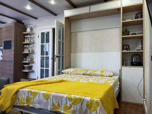 Квартира до (первое фото) и после ремонта. 08