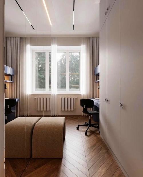 Рабочая зона есть, кровать хорошая, шкафы вместительные, для книг и любимых вещей есть открытый шкаф. 04