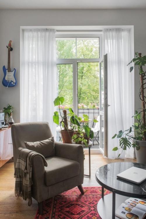 Квартира с особым шармом и темными акцентами. 06